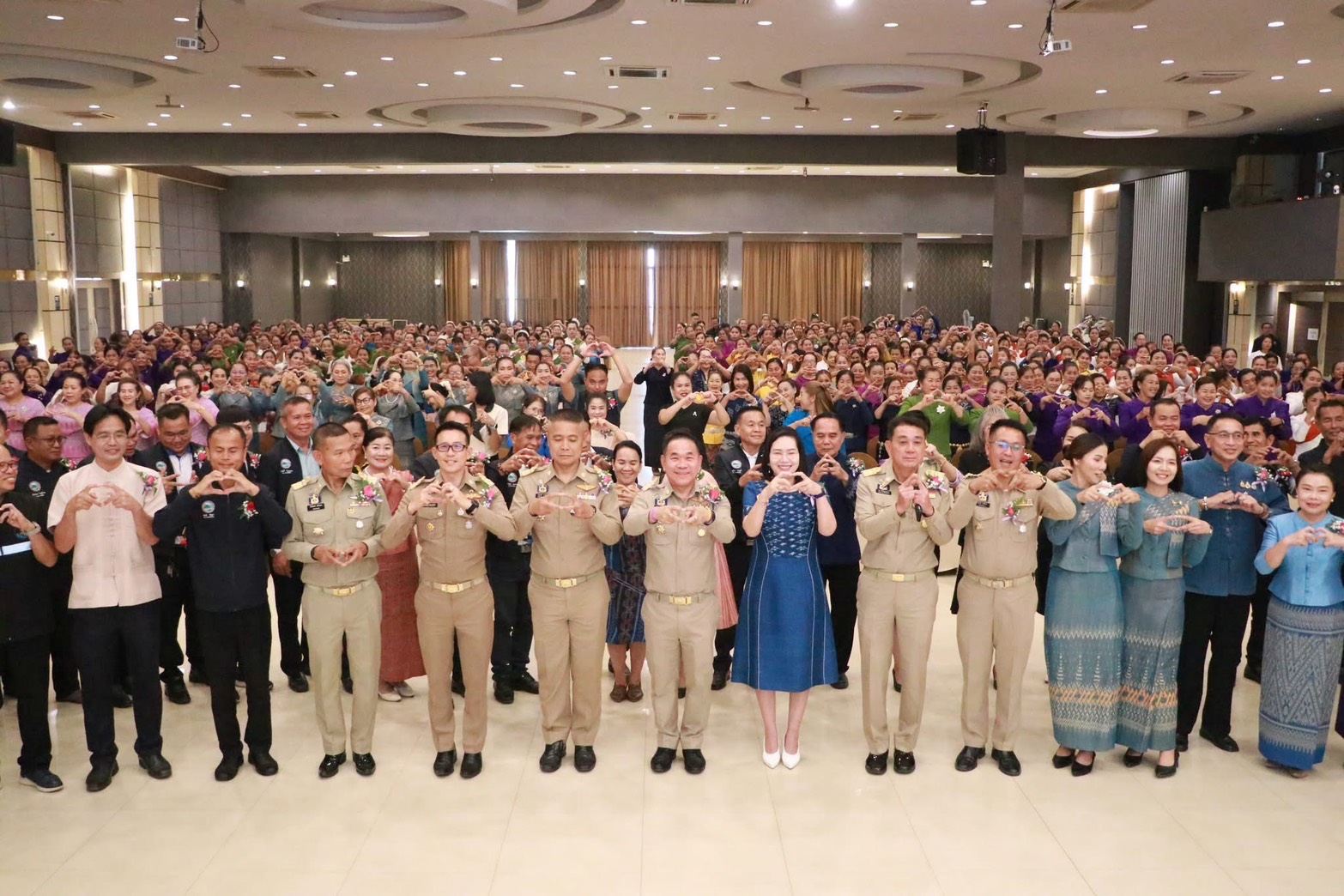 🫶🏻💜 ปิดฉากอย่างยิ่งใหญ่! บึงกาฬรวมพลังสตรี 8 อำเภอ เสริมสร้างความเข้มแข็งชุมชน 🫶🏻💜