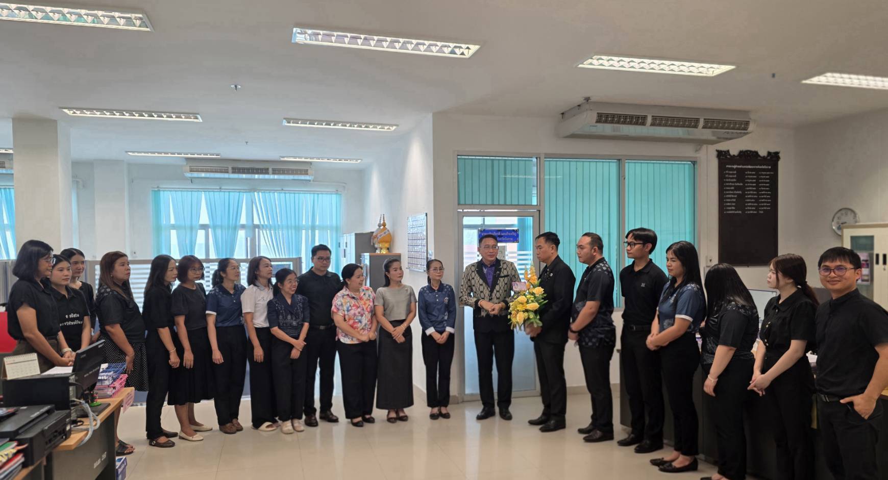 พช.บึงกาฬ : ร่วมแสดงความยินดีกับพัฒนาการจังหวัดบึงกาฬ ในโอกาสเข้ารับการศึกษาอบรมหลักสูตรนักปกครองระดับสูง รุ่นที่ 85