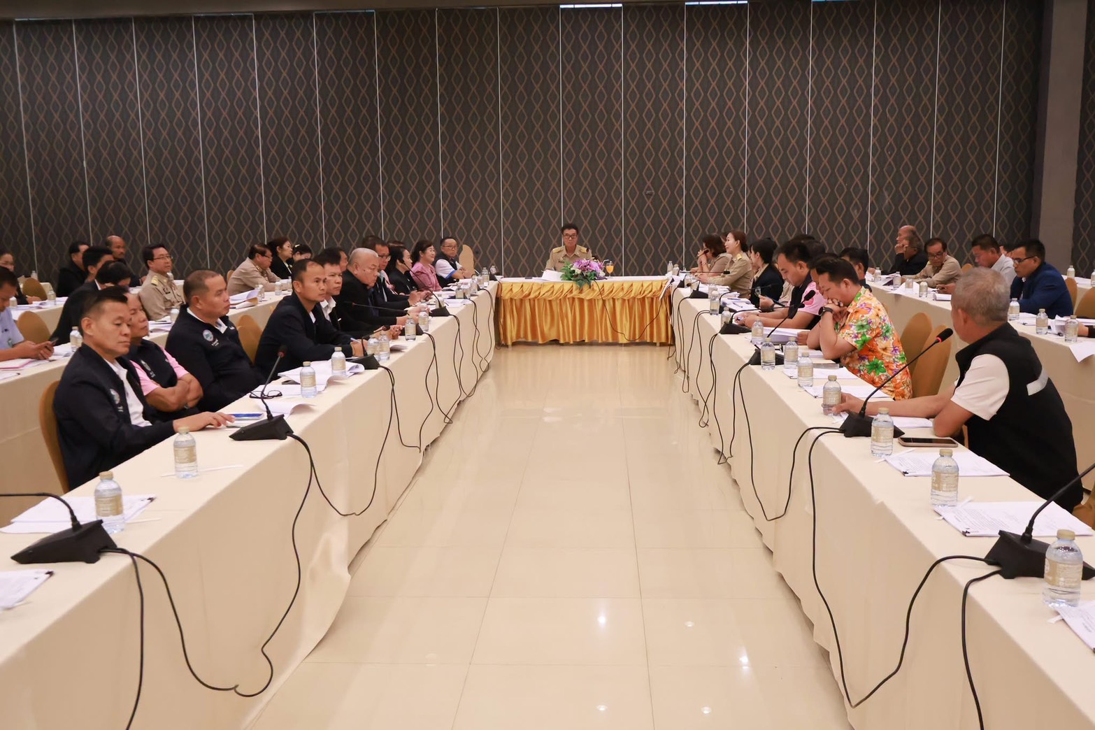 📈 พช.บึงกาฬ เข้าร่วมประชุมคณะกรรมการพัฒนาองค์การบริหารส่วนจังหวัดบึงกาฬ พิจารณาร่างแผนพัฒนาท้องถิ่น มุ่งแก้ปัญหาวัชพืชในแหล่งน้ำและพัฒนาคุณภาพชีวิตประชาชน 📈