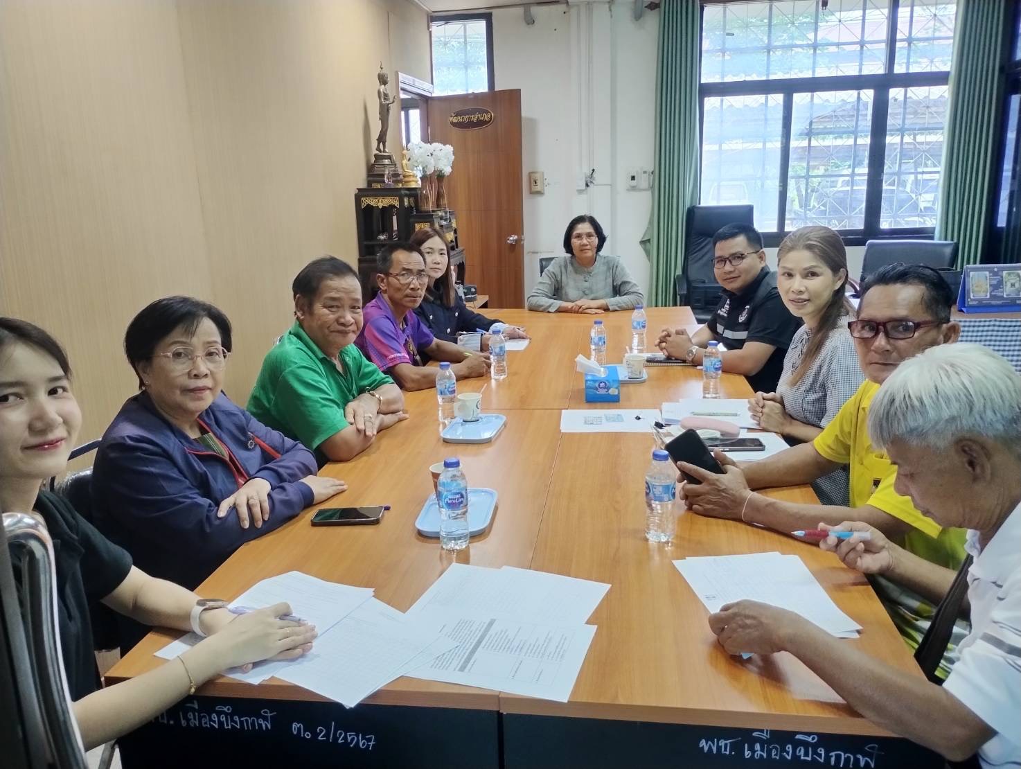 💼📈 พช.บึงกาฬ ผนึกกำลัง สทบ.สาขาเขต 6 ลุยแก้ปัญหากองทุนหมู่บ้านฯ! ร่วมจัดเวทีวิเคราะห์และฟื้นฟูศักยภาพกองทุน มุ่งยกระดับการบริหารจัดการเงินทุนชุมชน 📈💼